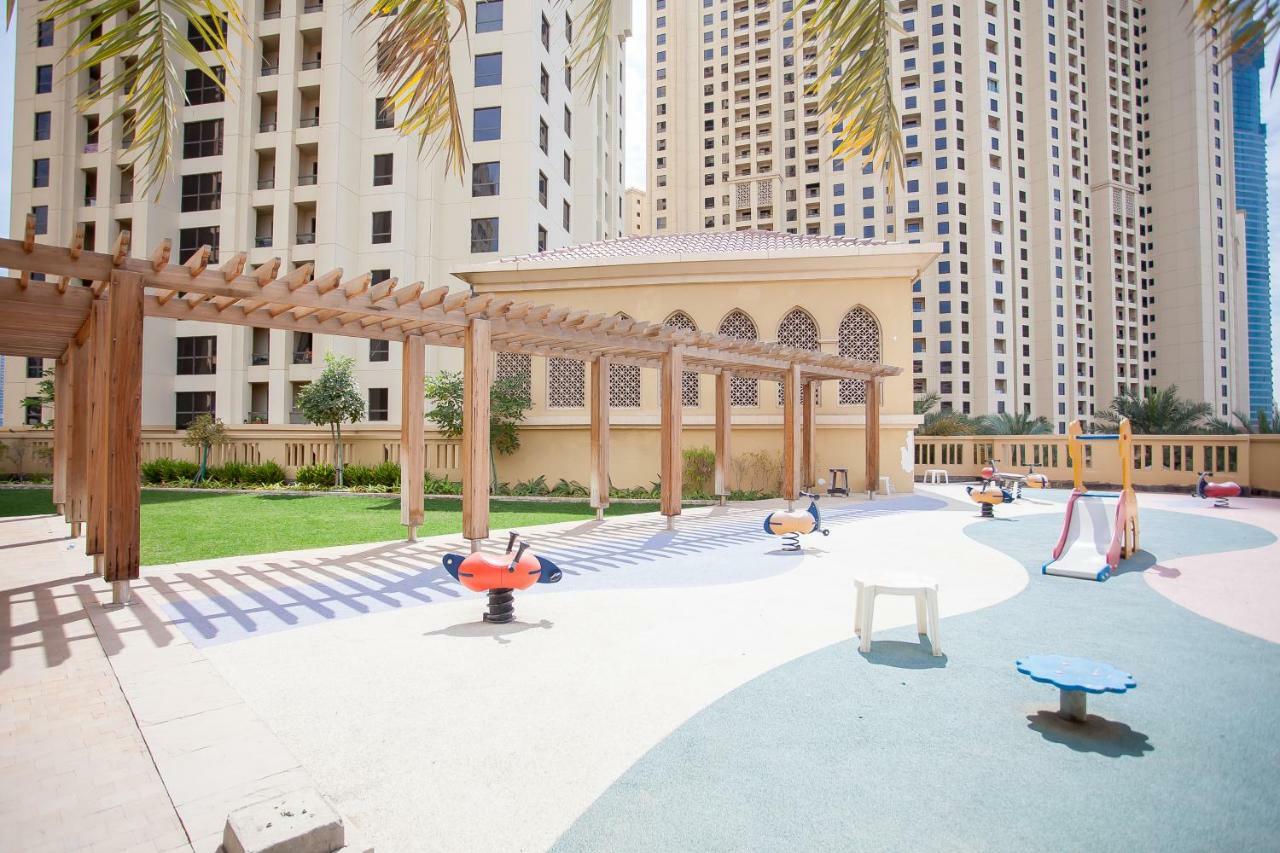 Bright Apartment On The Jbr Beach ドバイ エクステリア 写真